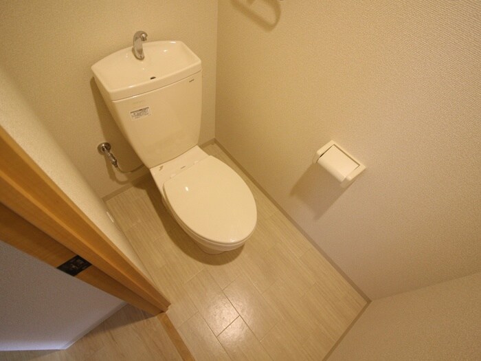 物件内観写真15　(トイレ)
