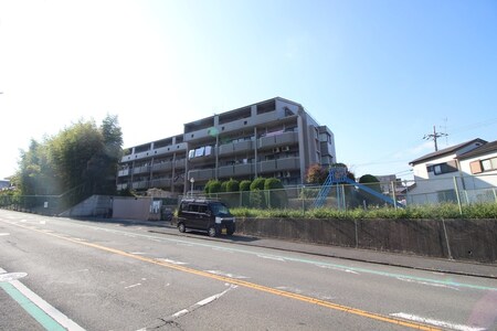 ﾒﾛﾃﾞｨ-ﾊｲﾑ枚方牧野公園(203)外観写真