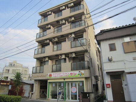 川島第１５ビル外観写真