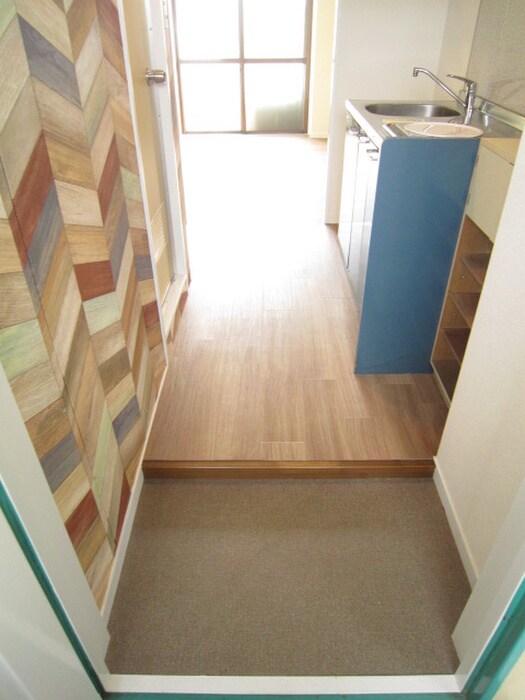 物件内観写真10　(玄関)