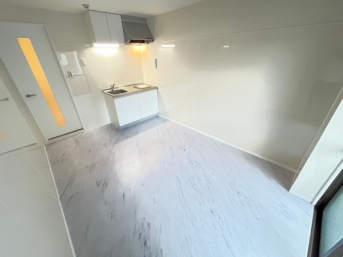 物件内観写真10　(居室)