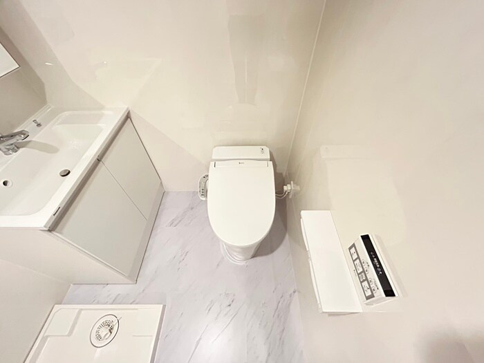 物件内観写真16　(トイレ)