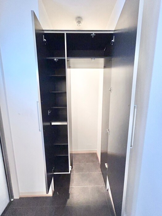 サウスメゾンひまわりの靴箱