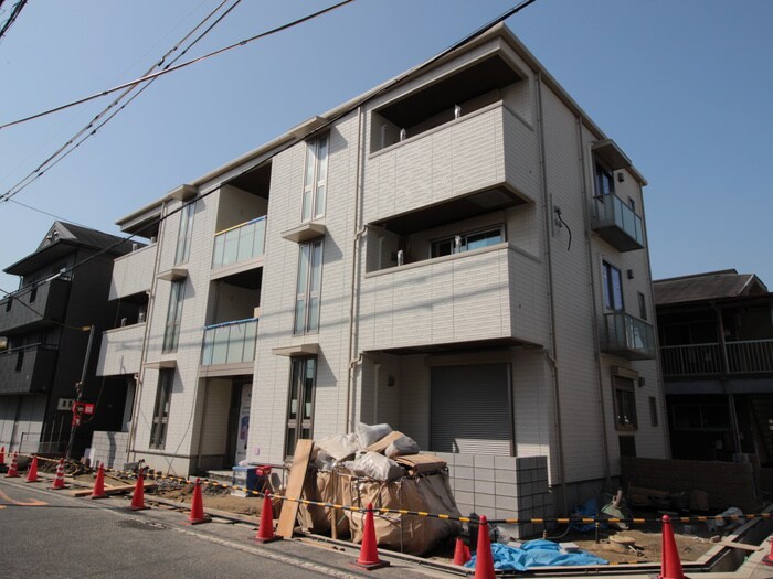 物件外観写真1　(外観写真)