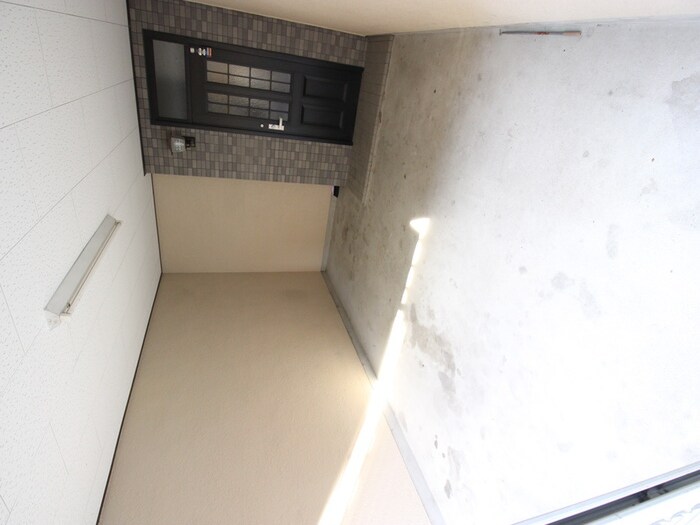 物件外観写真3　(駐車場)