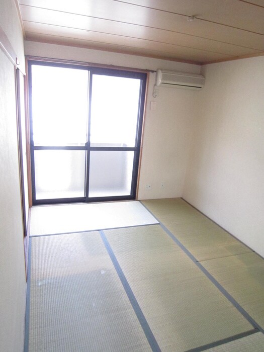 物件内観写真5　(居室)