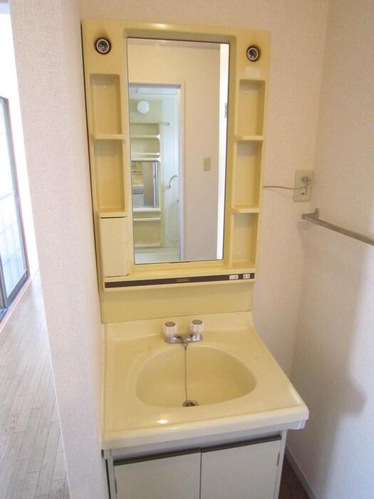 物件内観写真12　(洗面)