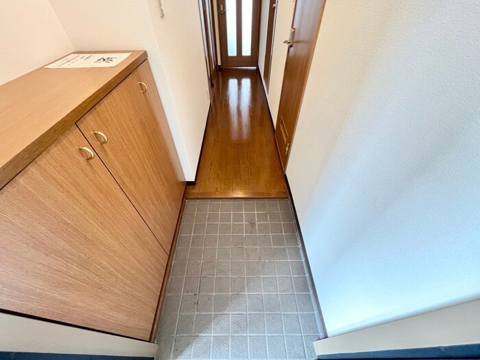 物件内観写真19　(玄関)