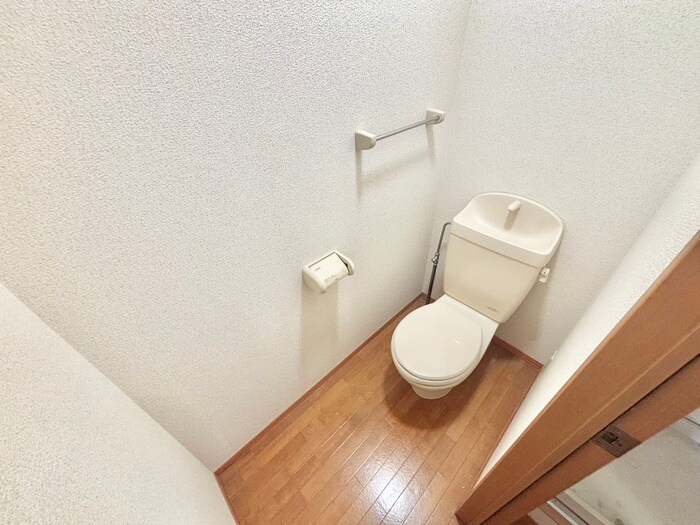 物件内観写真17　(トイレ)