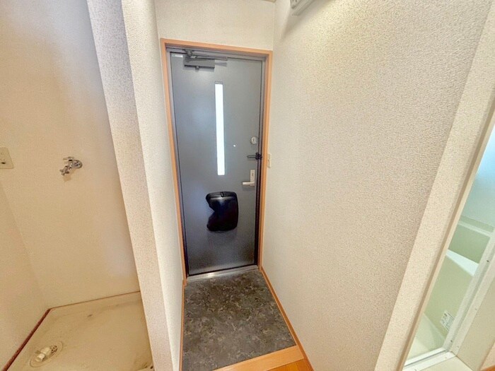 物件内観写真19　(玄関)