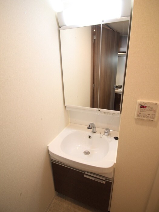 物件内観写真9　(洗面)