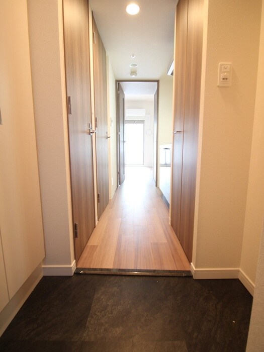 物件内観写真15　(玄関)