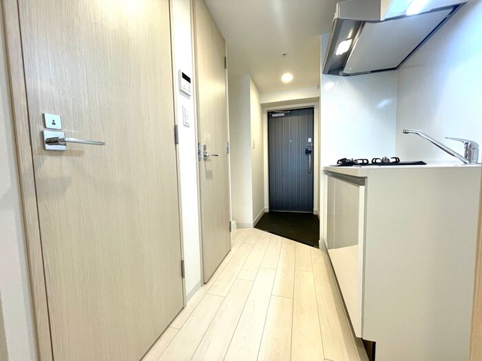 物件内観写真8　(廊下)