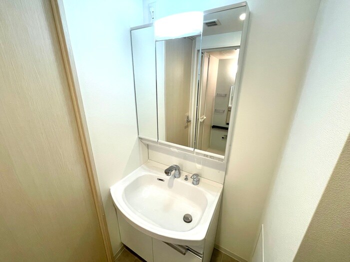 物件内観写真11　(洗面)