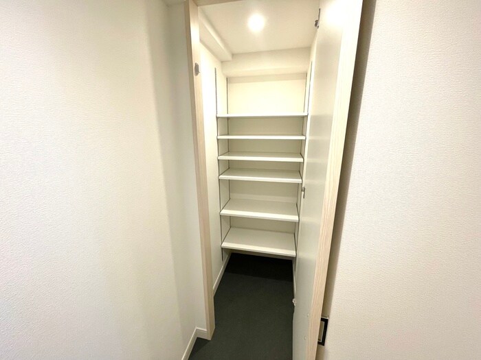 物件内観写真18　(靴箱)