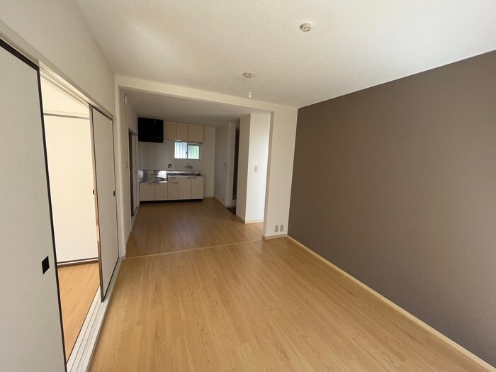 物件内観写真8　(居室)