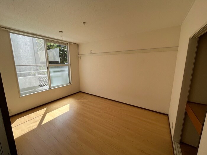 物件内観写真19　(居室)