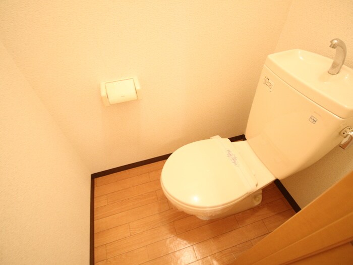 物件内観写真12　(トイレ)