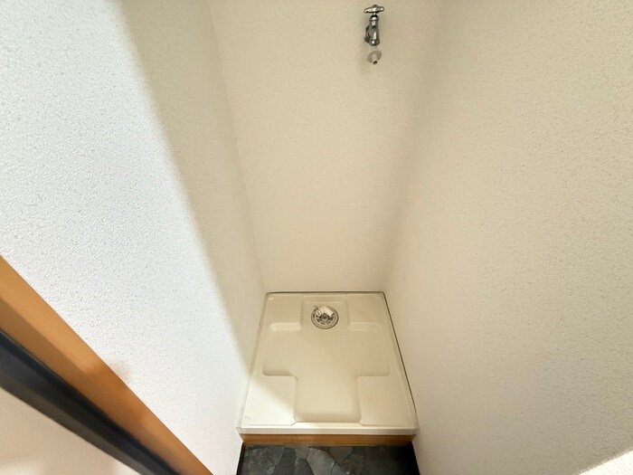 物件内観写真20　(洗濯機置場)