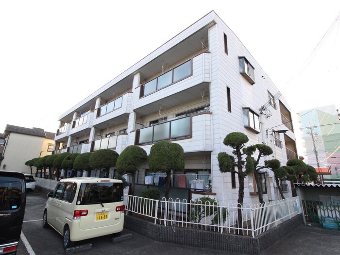 物件外観写真5　(駐車場)