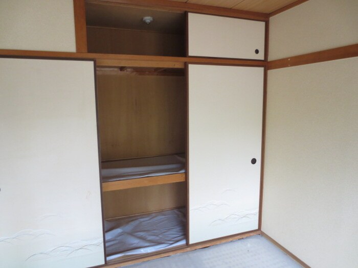 物件内観写真10　(収納)