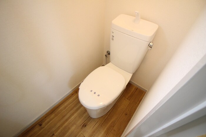 物件内観写真15　(トイレ)