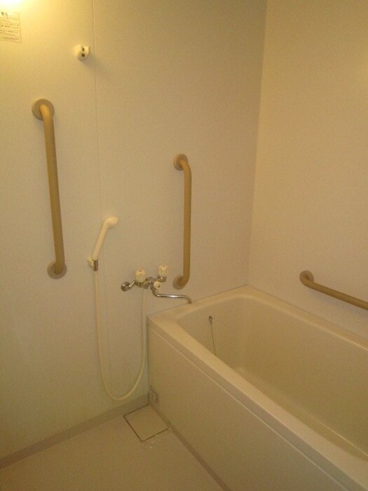 物件内観写真12　(バス／シャワールーム等)