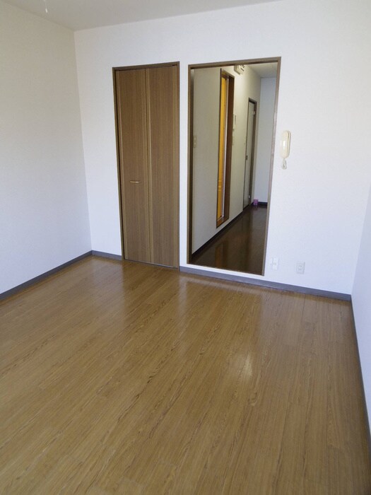 物件内観写真5　(居室)