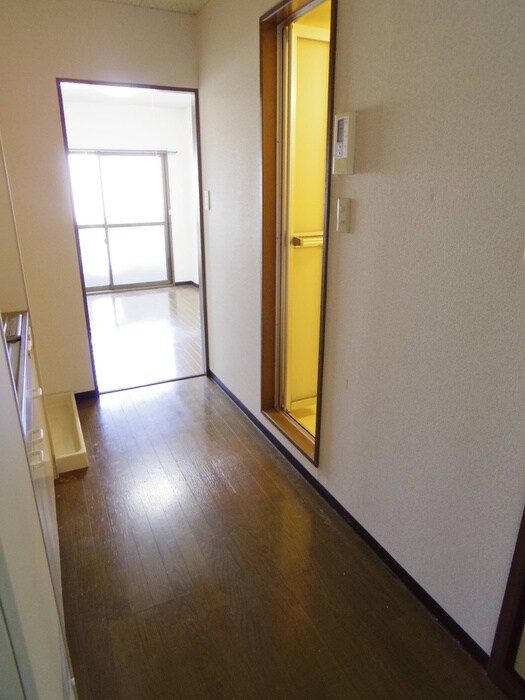 物件内観写真13　(廊下)