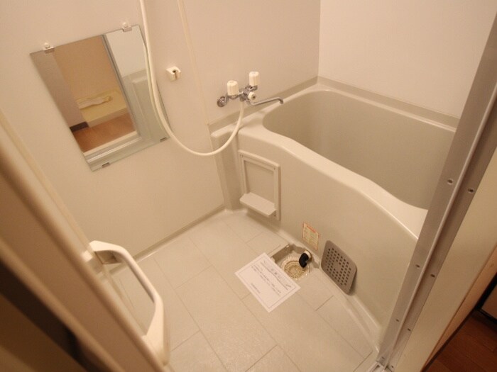 物件内観写真12　(バス／シャワールーム等)