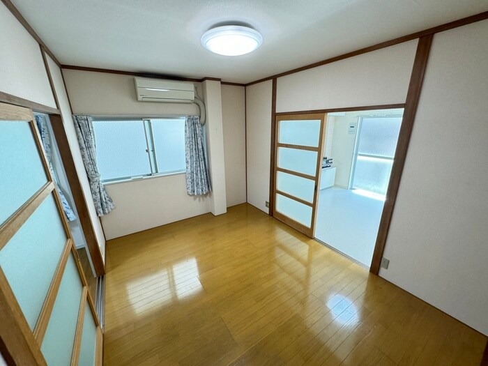 物件内観写真9　(居室)