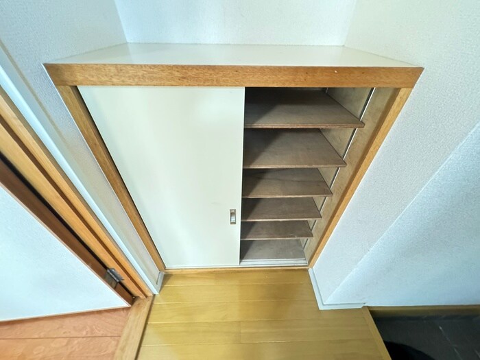 物件内観写真18　(靴箱)
