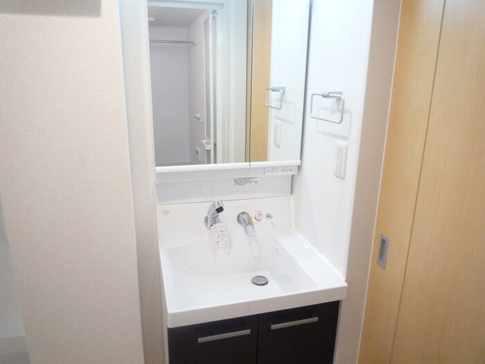 物件内観写真13　(洗面)