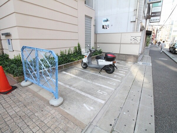 バイク置き場