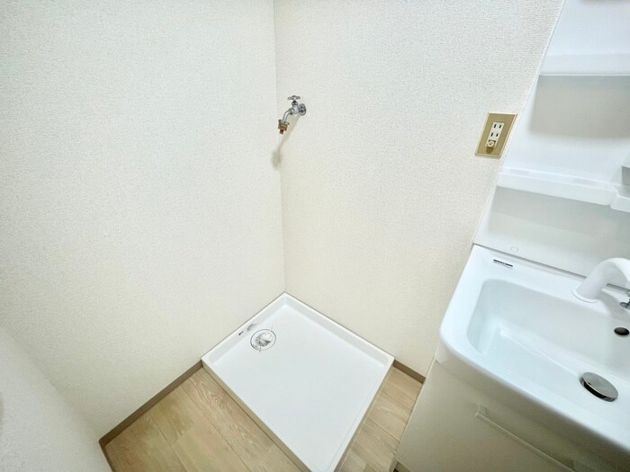 物件内観写真11　(洗濯機置場)