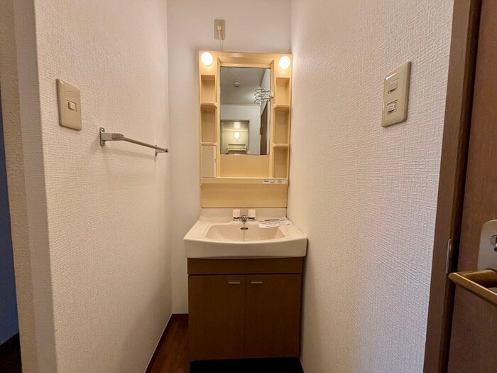 物件内観写真13　(洗面)