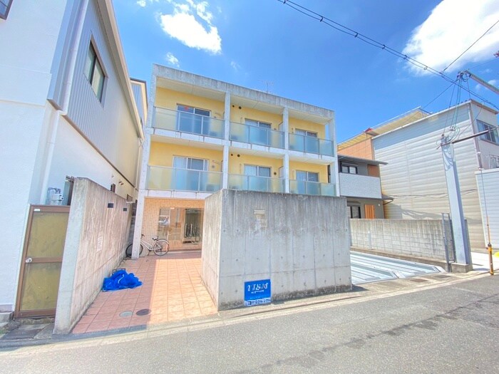 物件外観写真1　(外観写真)