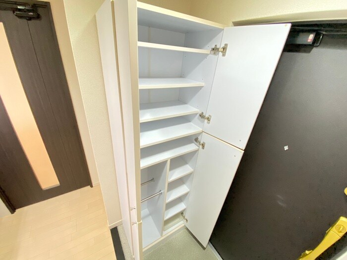 物件内観写真17　(靴箱)