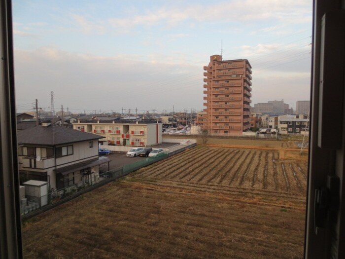 物件内観写真17　(室内からの展望)