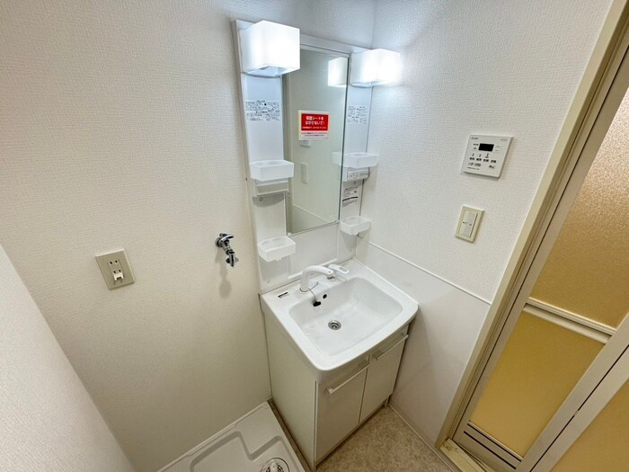 ウイングなかもずの洗面