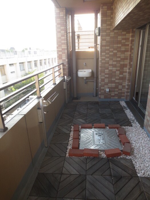 物件内観写真16　(ベランダ・バルコニー)