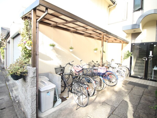 駐輪場