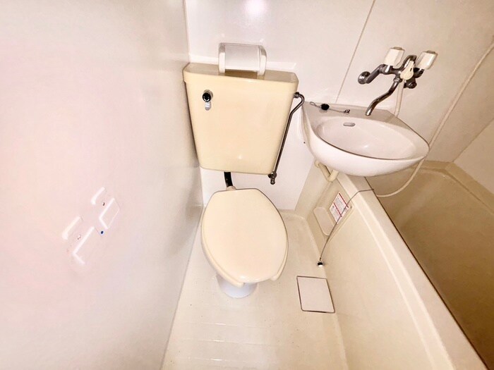 物件内観写真16　(トイレ)