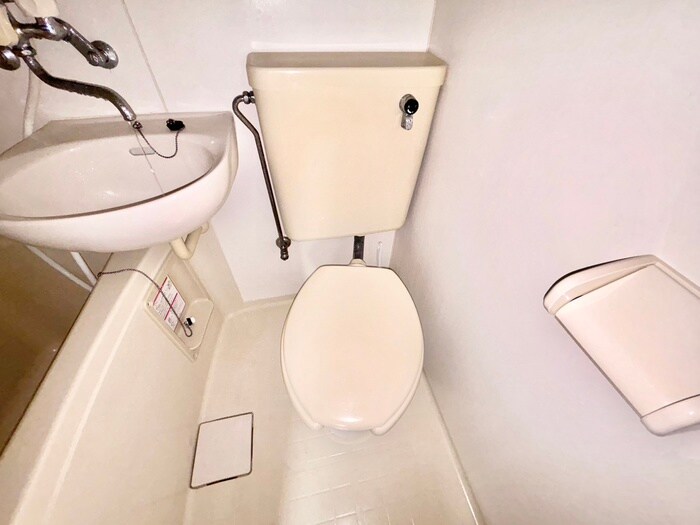 物件内観写真16　(トイレ)