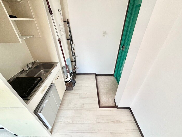 物件内観写真17　(玄関)