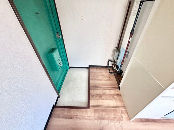 物件内観写真18　(玄関)