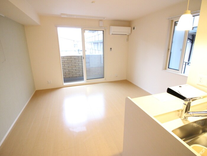 物件内観写真9　(居室)