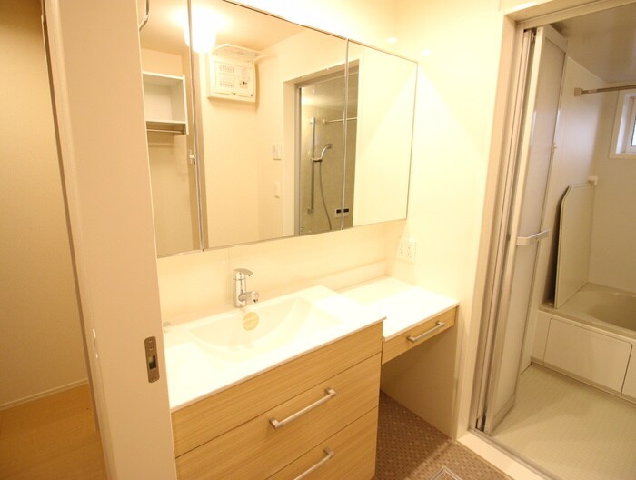 物件内観写真18　(洗面)