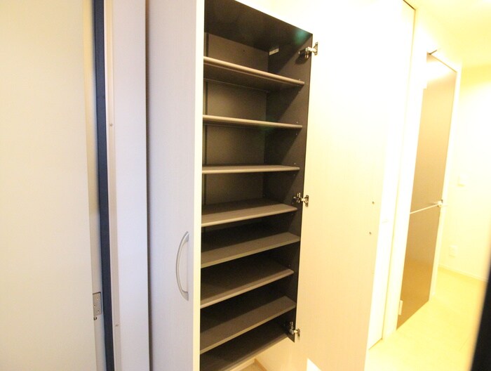 物件内観写真19　(靴箱)