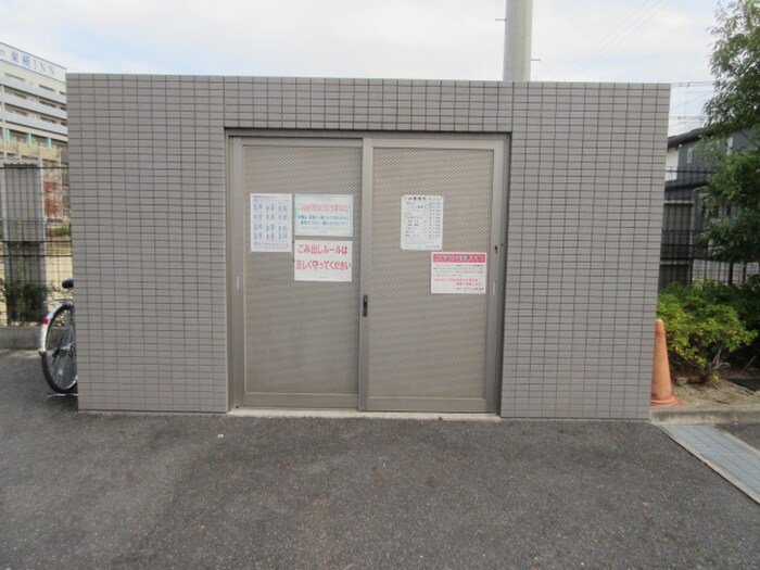 物件外観写真4　(建物設備)